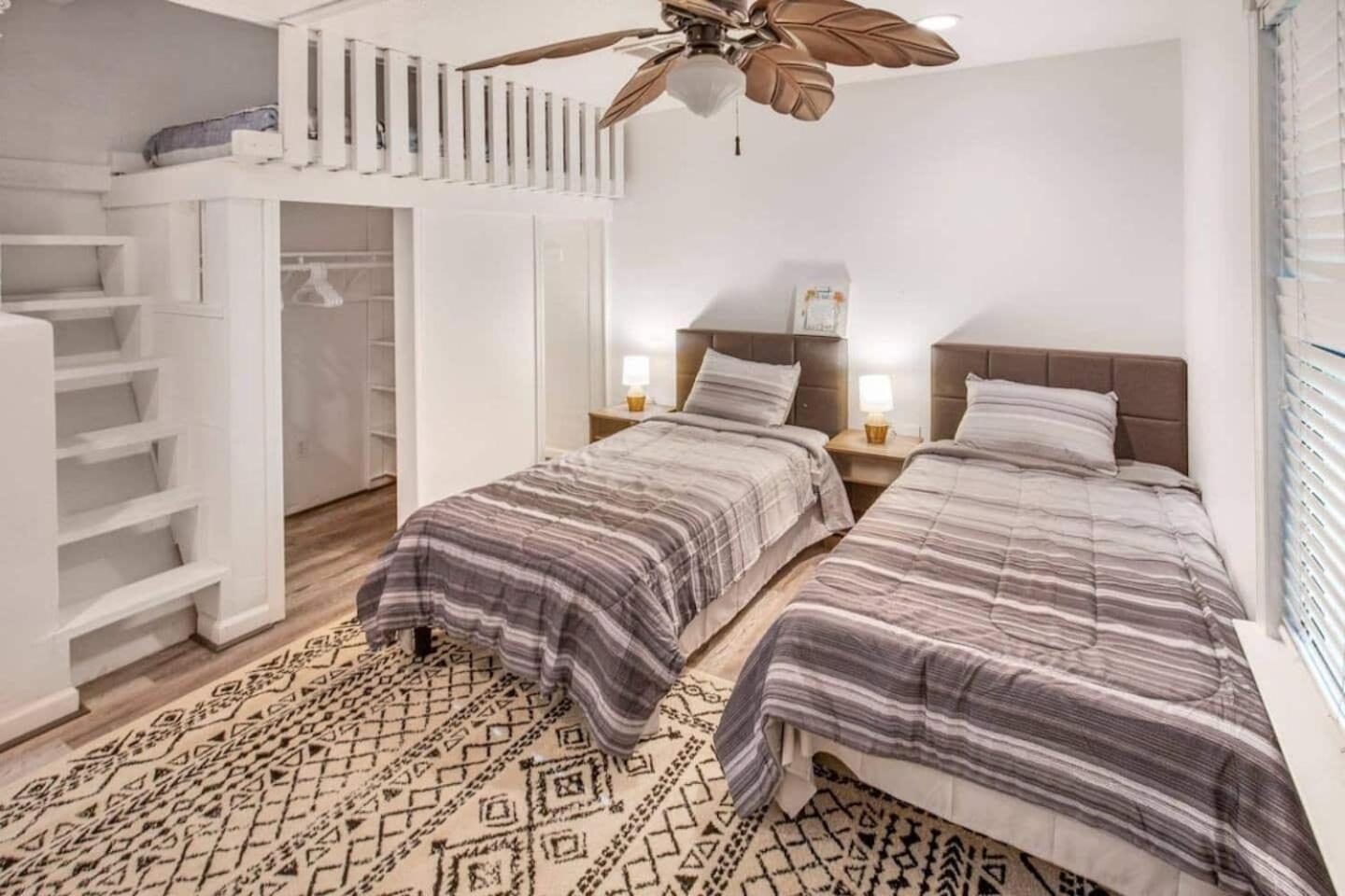 Vila Sunmeadow Manor Retreat Friendswood Exteriér fotografie